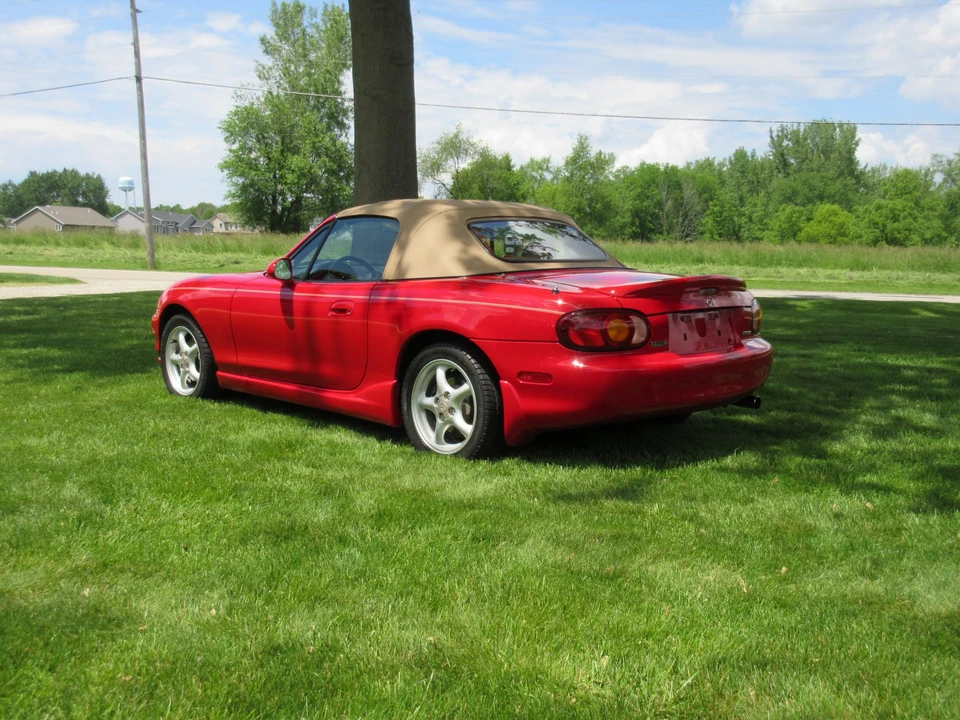 1999 Mazda NB MX-5 Miata - Image 7 of 31