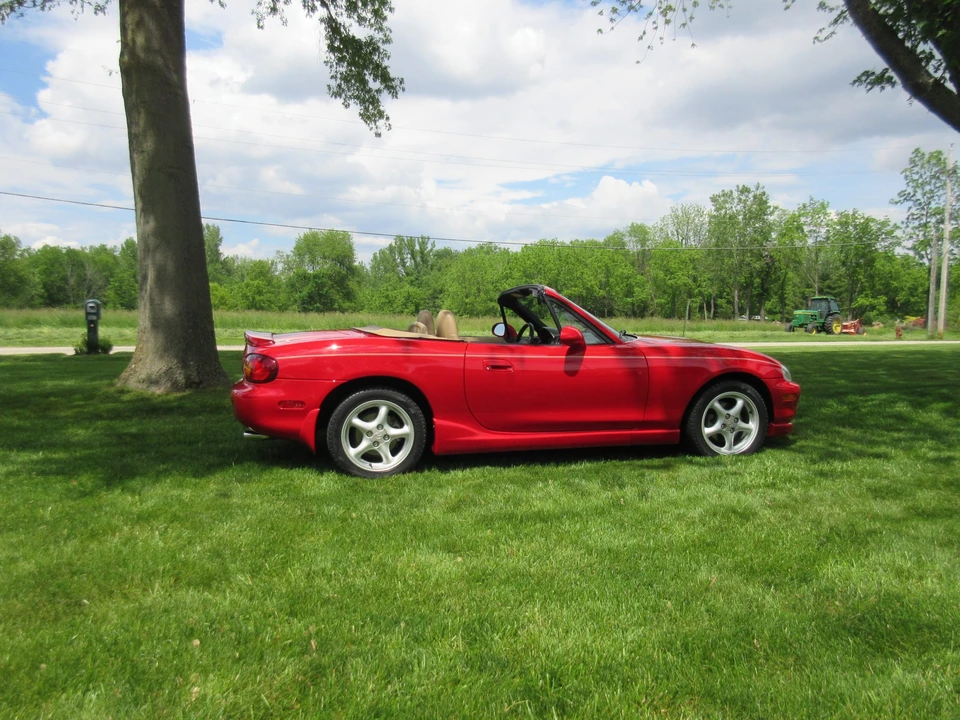 1999 Mazda NB MX-5 Miata - Image 11 of 31