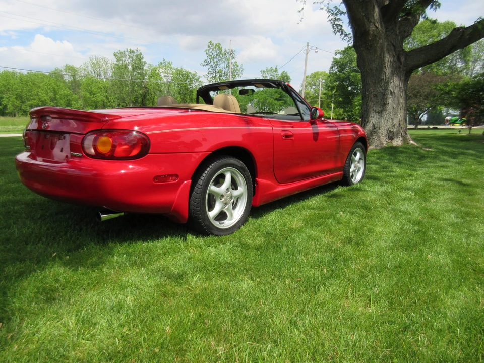 1999 Mazda NB MX-5 Miata - Image 10 of 31