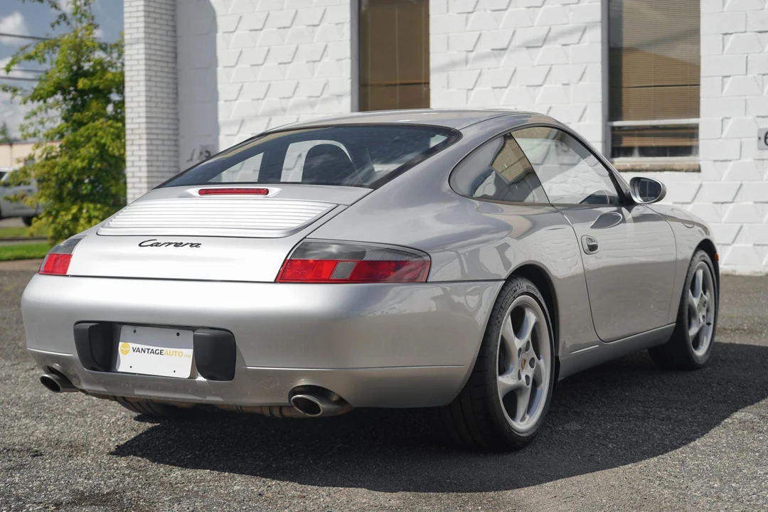 1999 Porsche 996 Carrera - Image 16 of 31
