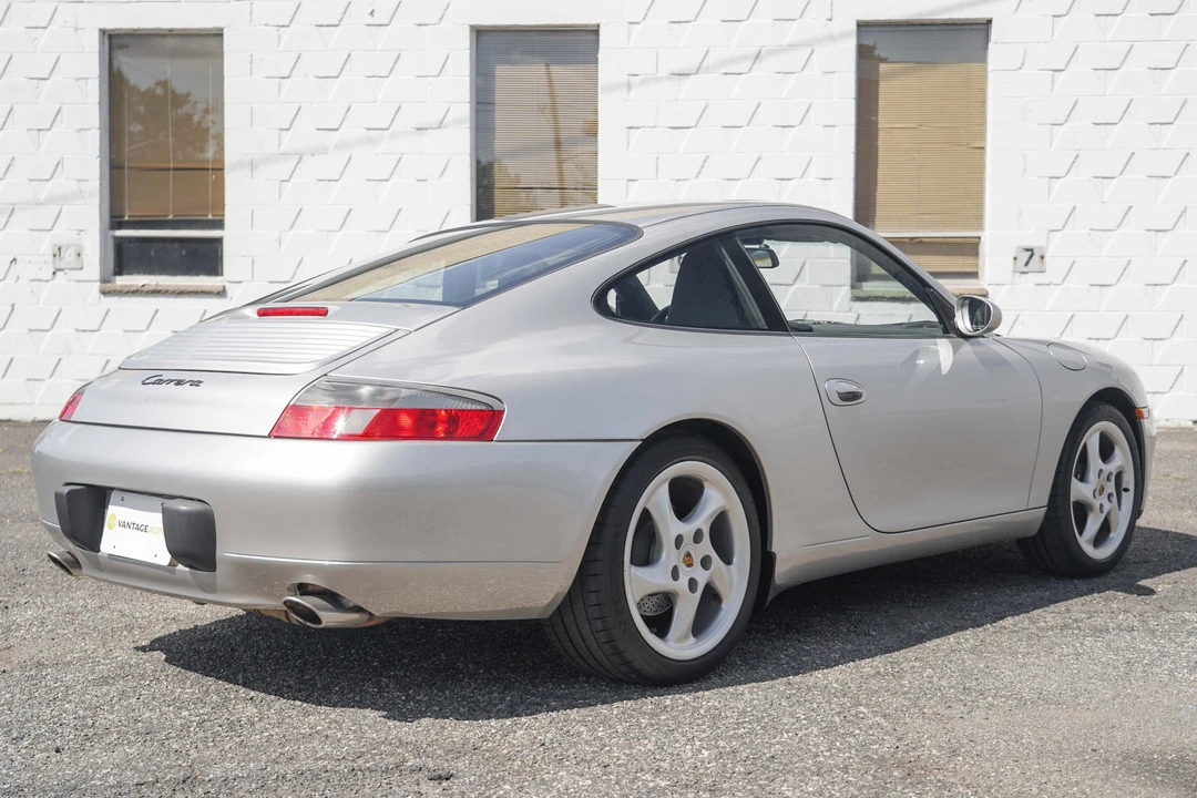 1999 Porsche 996 Carrera - Image 17 of 31