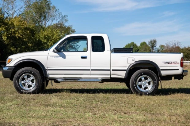 1999 Toyota Tacoma 1st Gen - Image 3 of 8