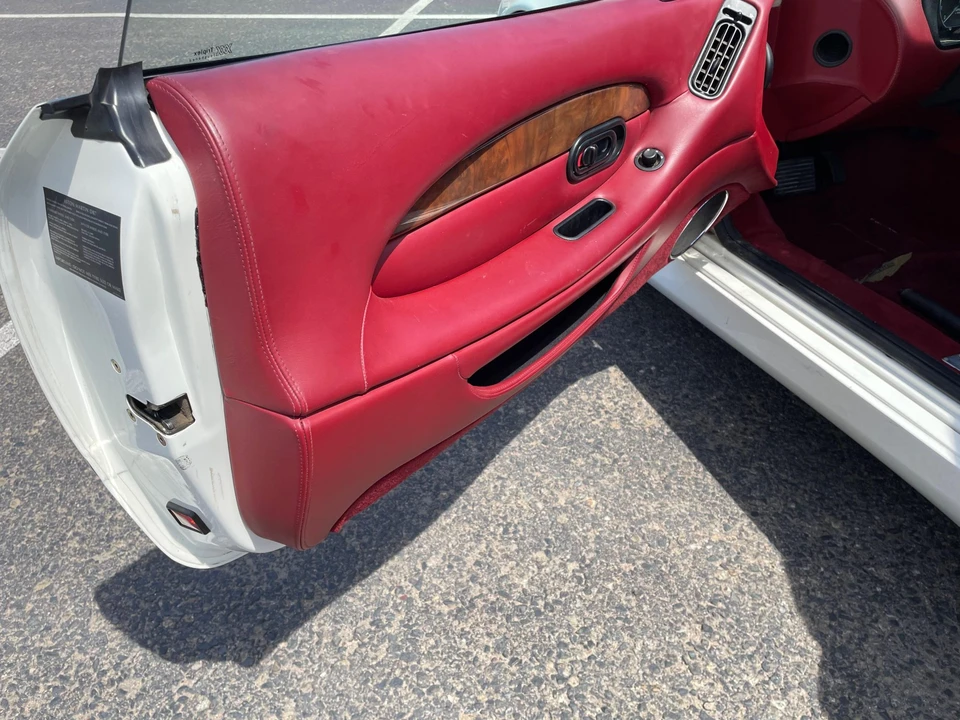 2000 Aston Martin DB7 Vantage - Image 17 of 31
