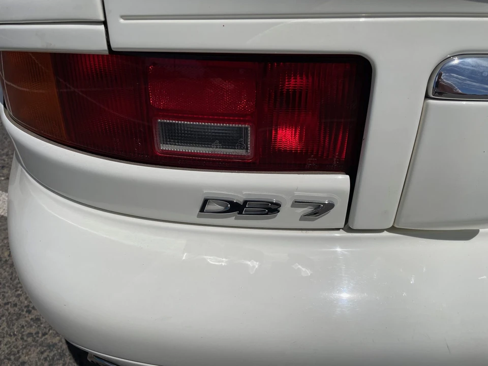 2000 Aston Martin DB7 Vantage - Image 12 of 31