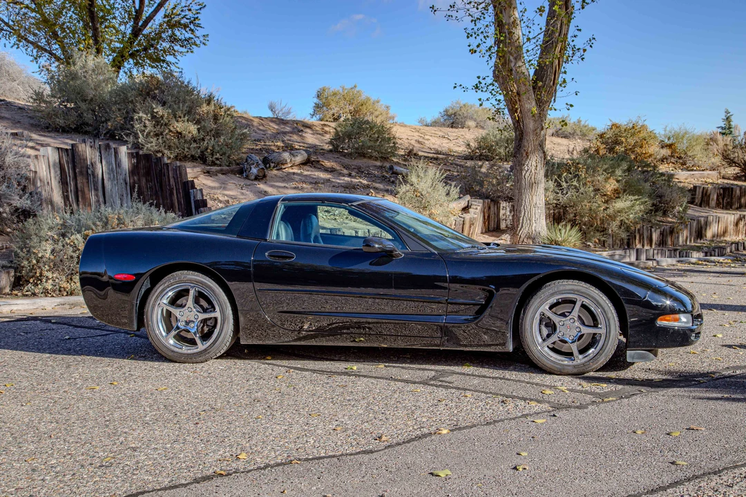 2000 Chevrolet Corvette C5 - Image 2 of 31