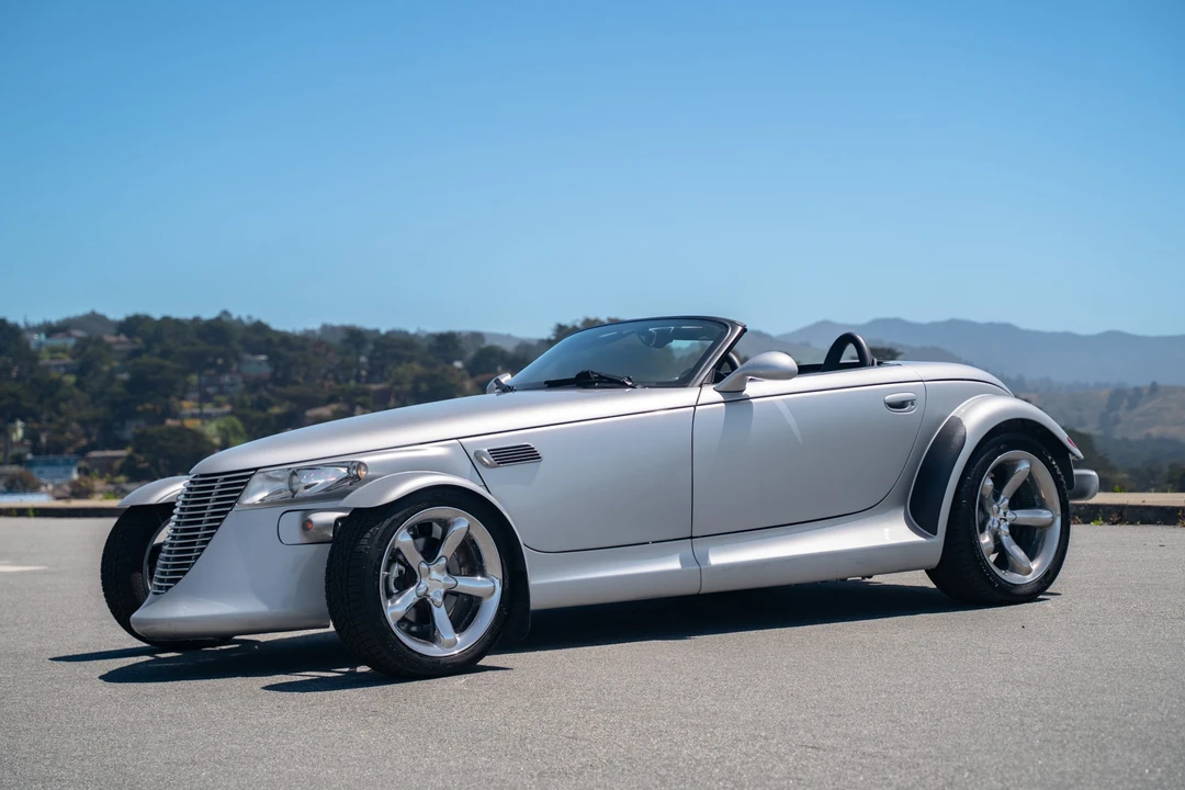 2000 Plymouth Prowler - Image 2 of 31