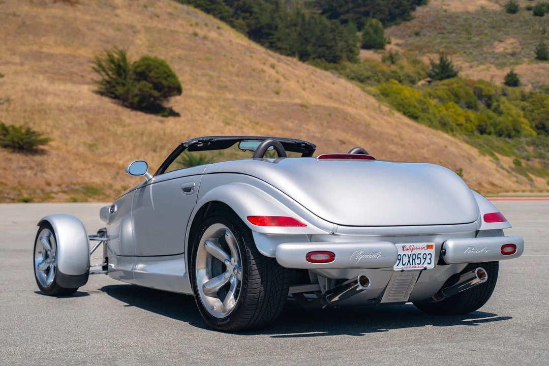 2000 Plymouth Prowler - Image 15 of 31