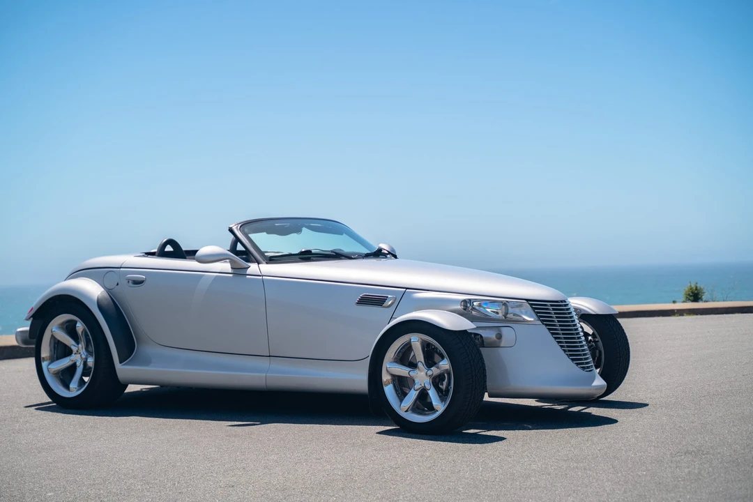 2000 Plymouth Prowler - Image 9 of 31