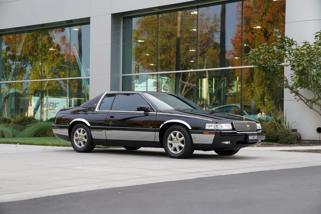 2001 Cadillac Eldorado 12th Gen - Image 2 of 31