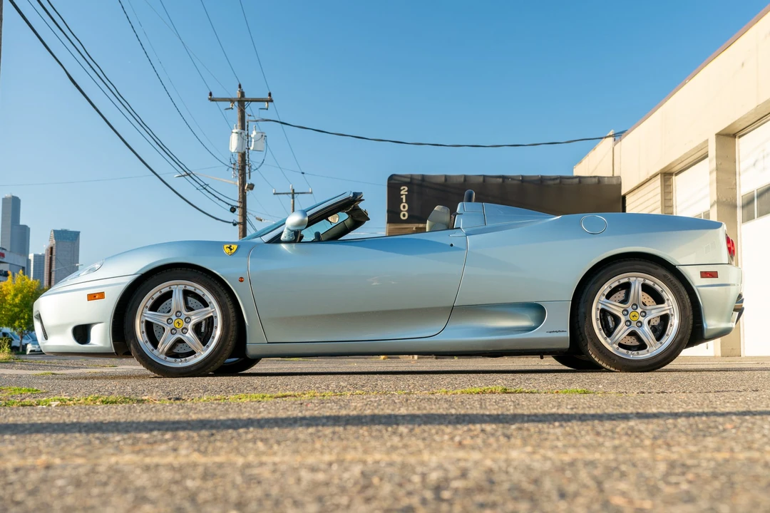 2001 Ferrari 360 Spider - Image 23 of 31