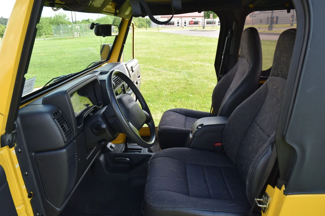 2001 Jeep TJ Wrangler - Image 22 of 31