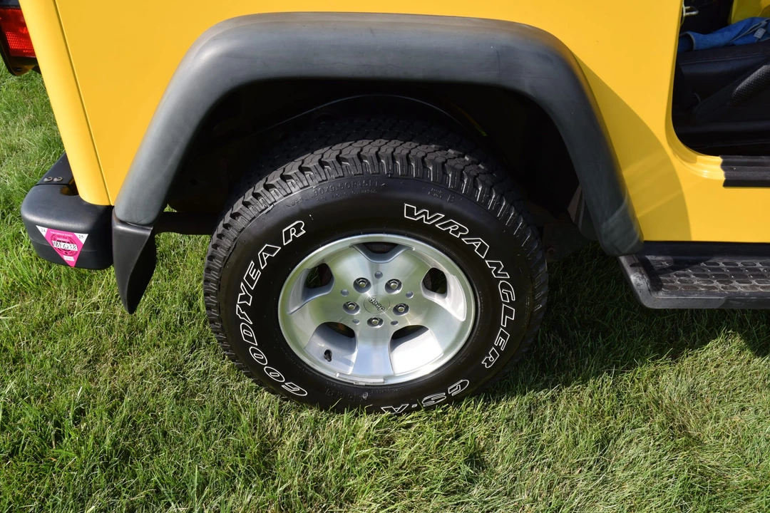 2001 Jeep TJ Wrangler - Image 21 of 31