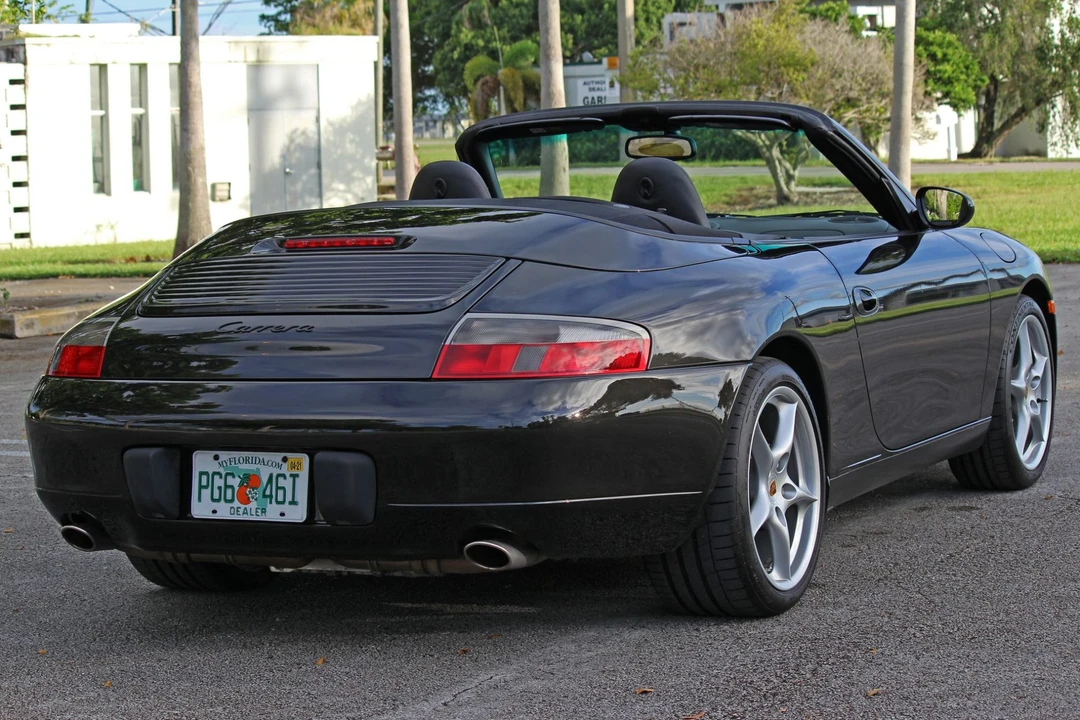 2001 Porsche 996 Carrera - Image 26 of 31