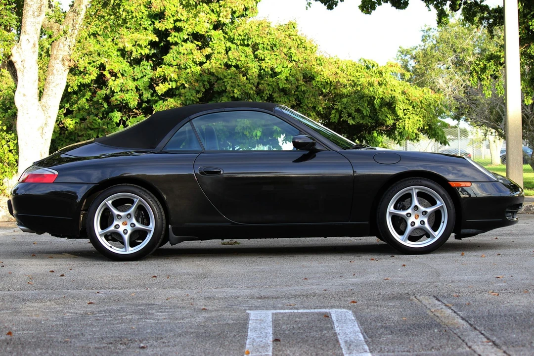 2001 Porsche 996 Carrera - Image 18 of 31