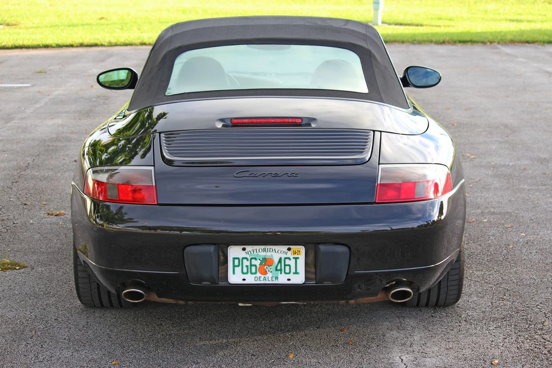 2001 Porsche 996 Carrera - Image 16 of 31