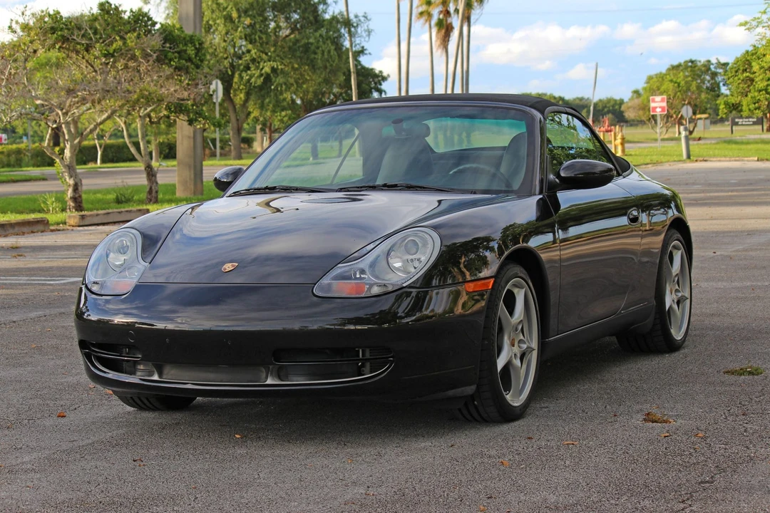 2001 Porsche 996 Carrera - Image 13 of 31