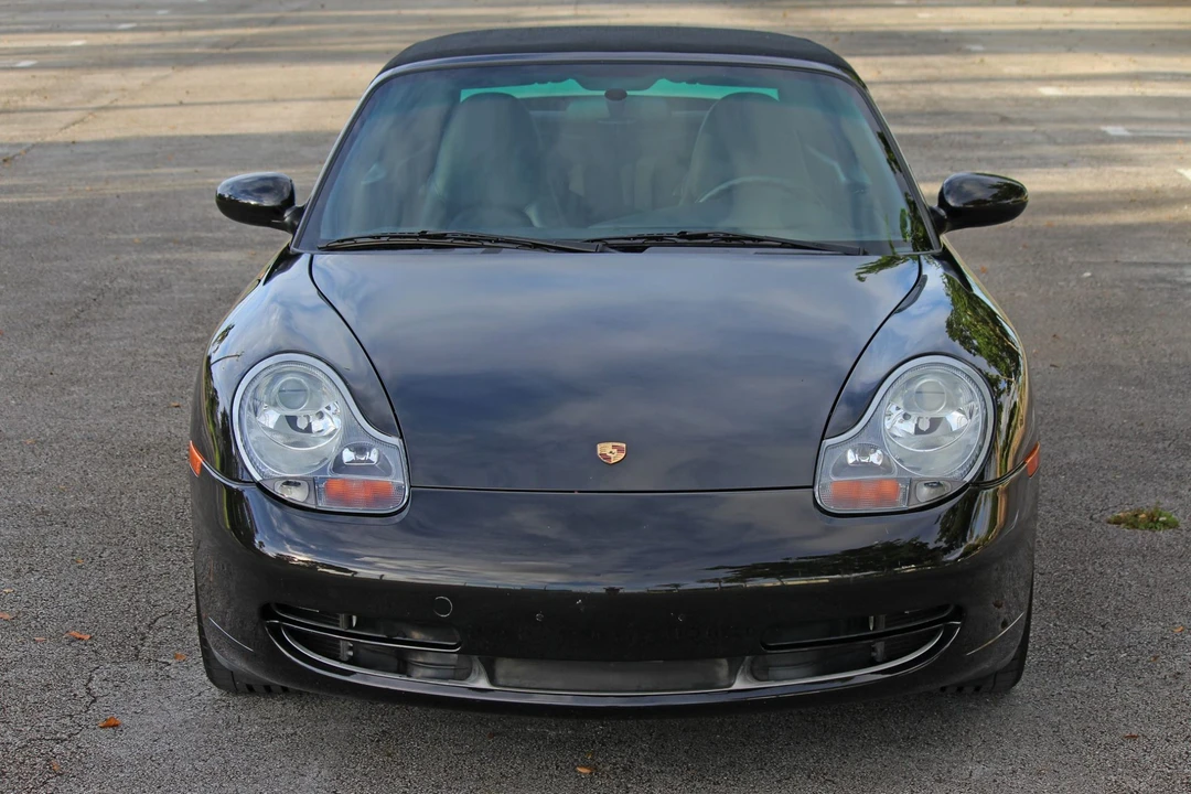 2001 Porsche 996 Carrera - Image 12 of 31