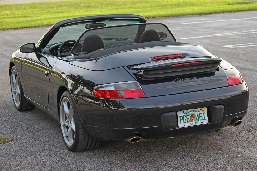 2001 Porsche 996 Carrera - Image 2 of 31