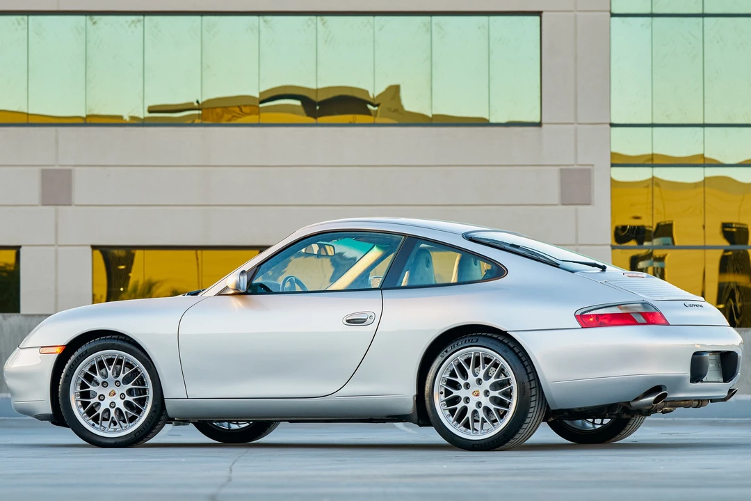 2001 Porsche 996 Carrera - Image 23 of 31