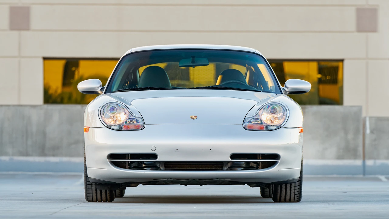 2001 Porsche 996 Carrera - Image 4 of 31