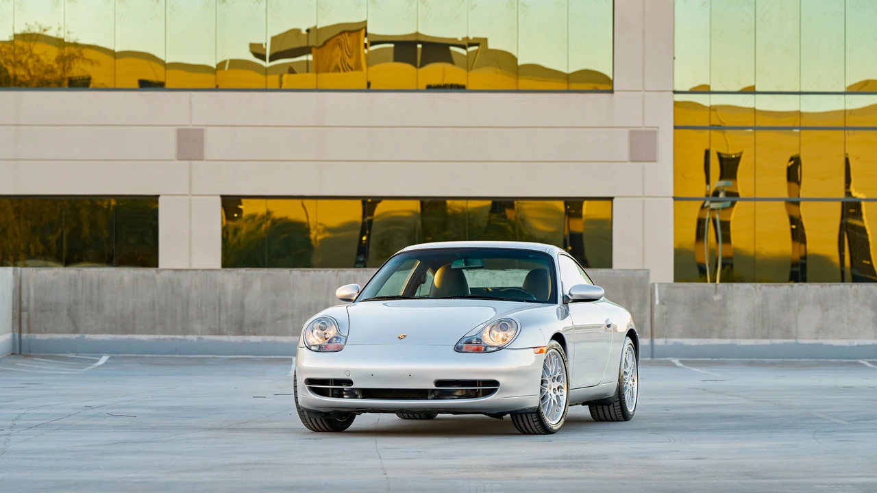 2001 Porsche 996 Carrera - Image 3 of 31