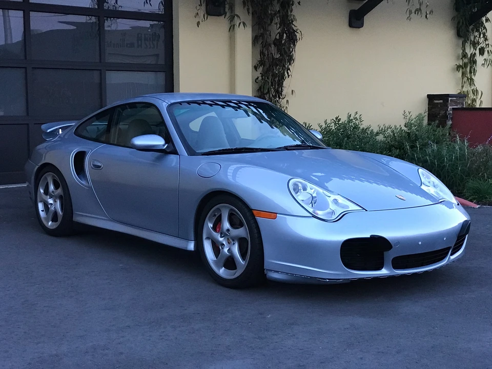 2001 Porsche 996 Turbo - Image 12 of 31
