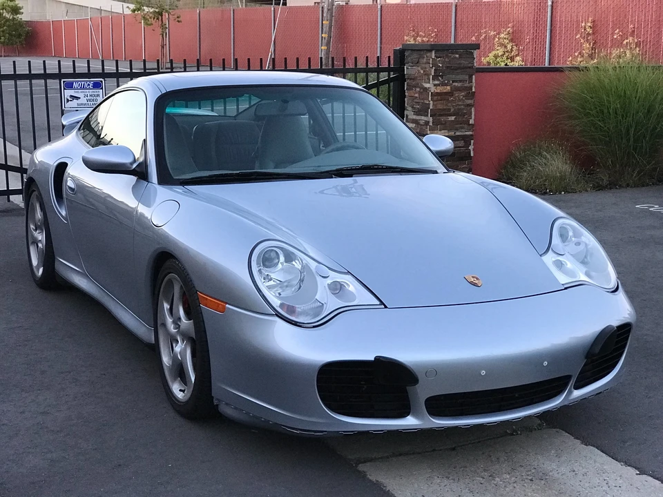 2001 Porsche 996 Turbo - Image 6 of 31
