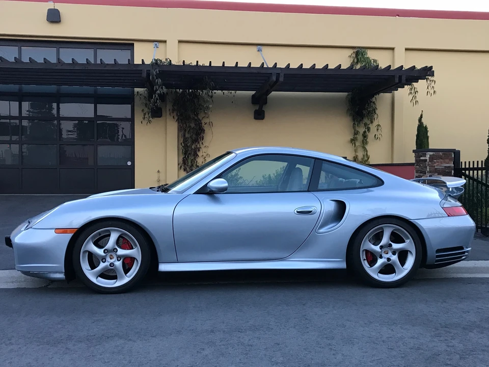 2001 Porsche 996 Turbo - Image 11 of 31