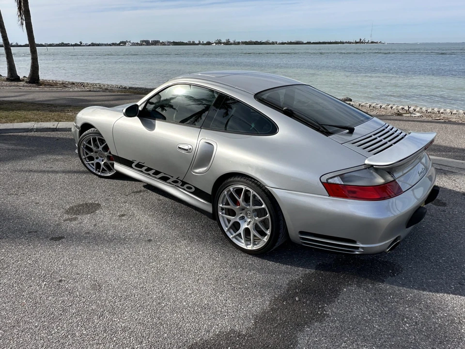 2001 Porsche 996 Turbo - Image 12 of 31