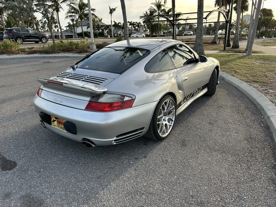 2001 Porsche 996 Turbo - Image 9 of 31