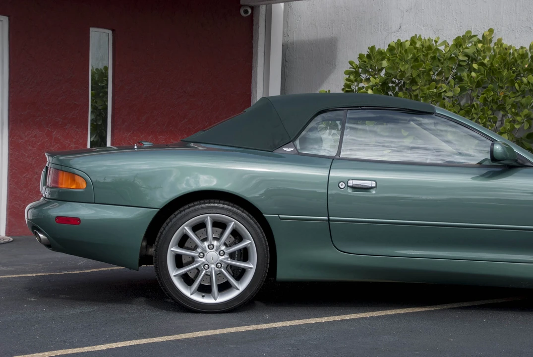 2002 Aston Martin DB7 Vantage - Image 27 of 31