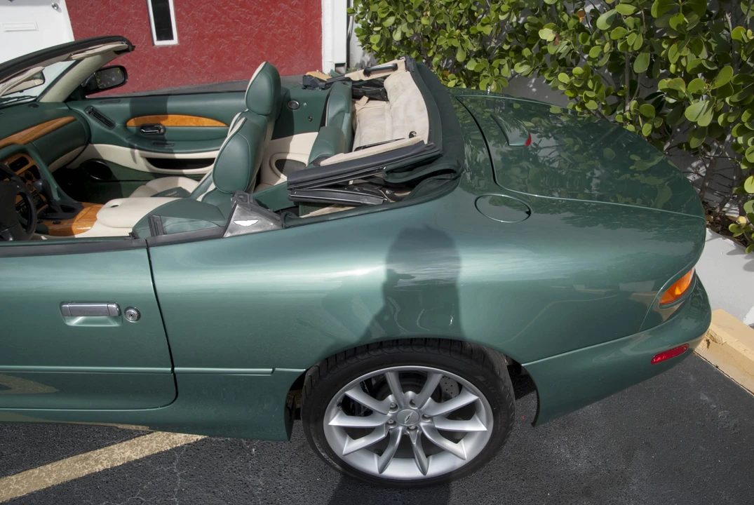 2002 Aston Martin DB7 Vantage - Image 16 of 31