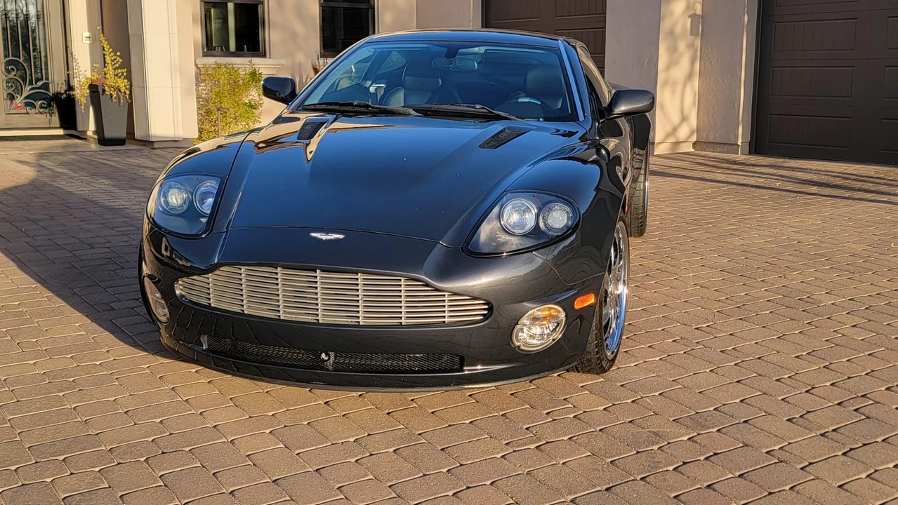 2002 Aston Martin Vanquish 1st Gen - Image 2 of 31
