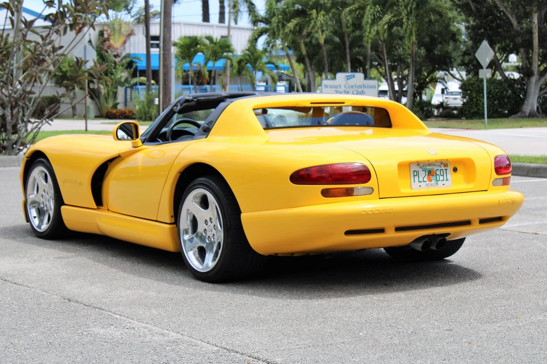2002 Dodge Viper 2nd Gen - Image 3 of 31
