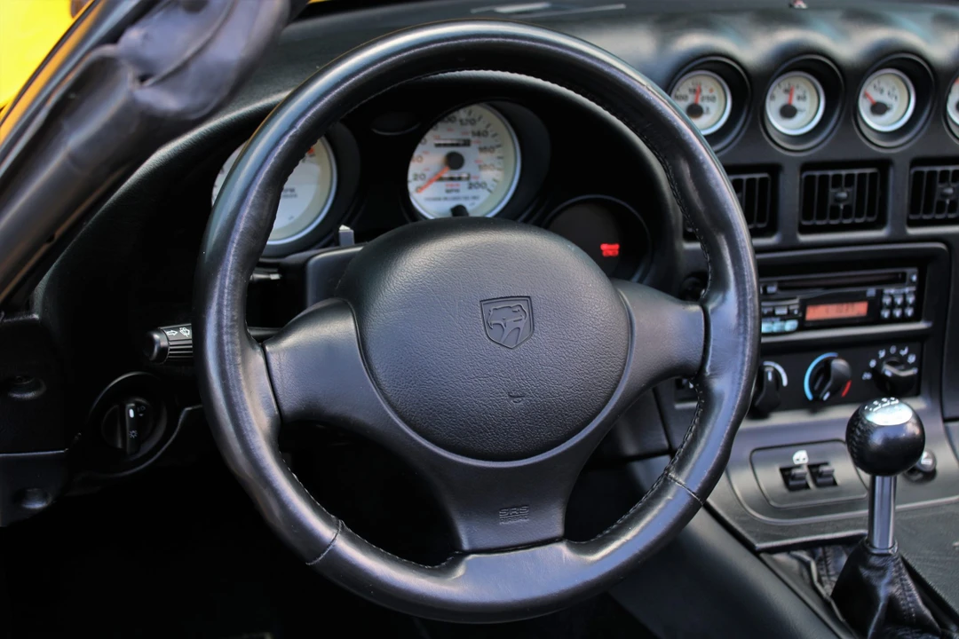 2002 Dodge Viper 2nd Gen - Image 20 of 31