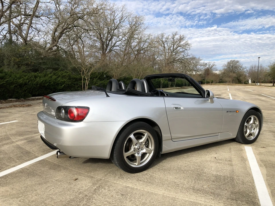 2002 Honda AP1 S2000 - Image 2 of 31