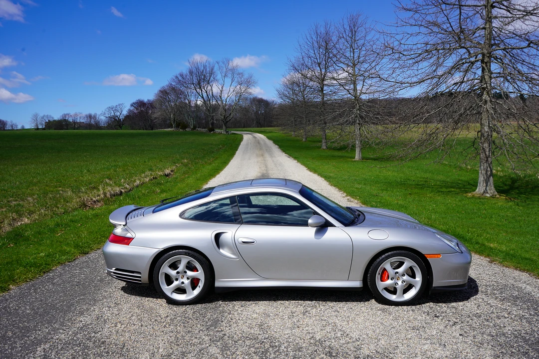 2002 Porsche 996 Turbo - Image 25 of 31