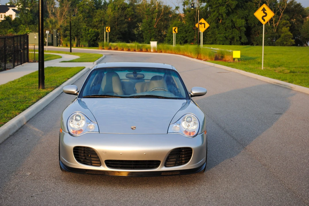2002 Porsche 996 Turbo - Image 10 of 31