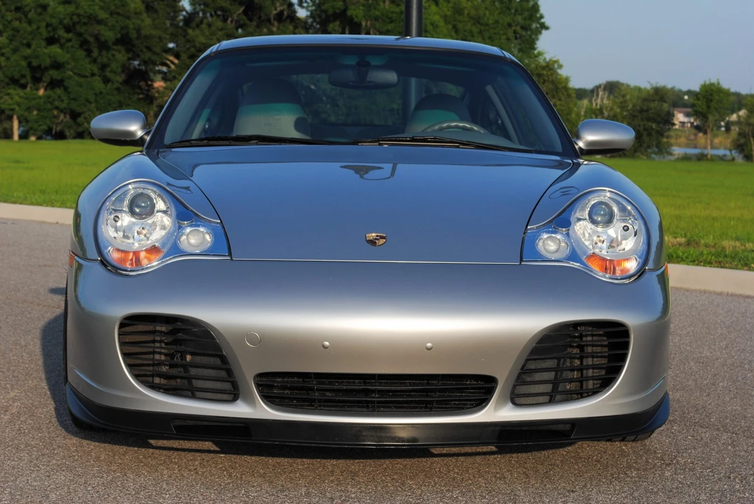 2002 Porsche 996 Turbo - Image 9 of 31