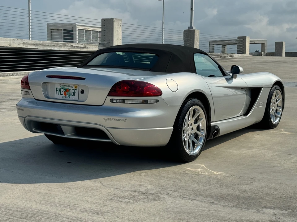 2003 Dodge Viper 3rd Gen - Image 16 of 31