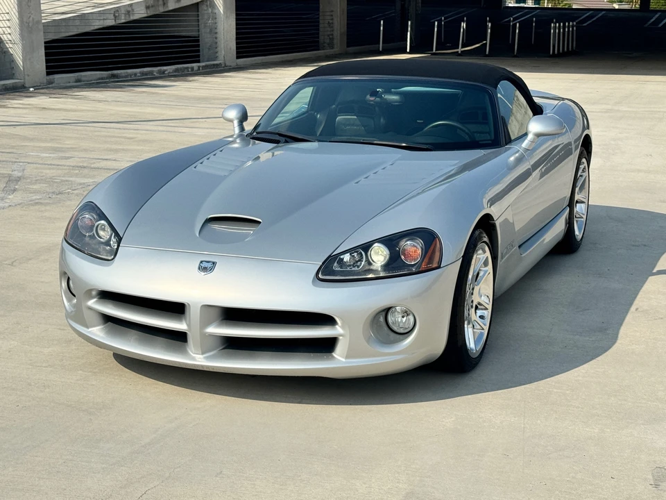 2003 Dodge Viper 3rd Gen - Image 2 of 31
