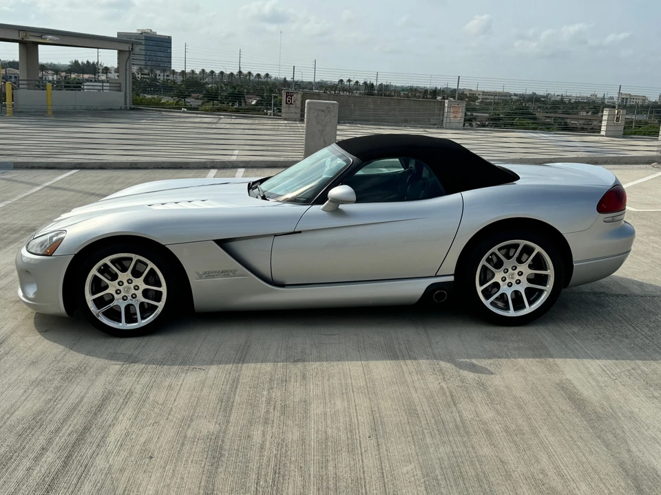 2003 Dodge Viper 3rd Gen - Image 6 of 31