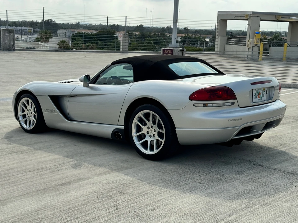 2003 Dodge Viper 3rd Gen - Image 8 of 31
