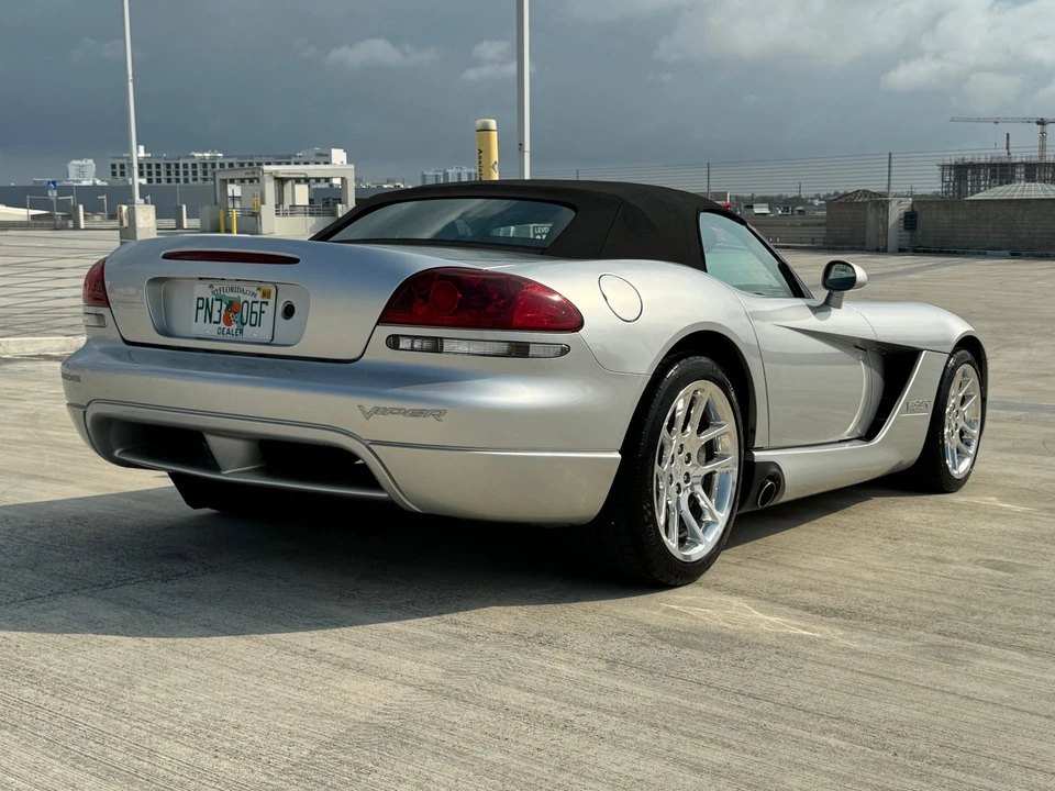 2003 Dodge Viper 3rd Gen - Image 15 of 31