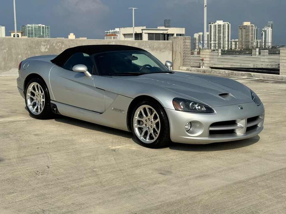 2003 Dodge Viper 3rd Gen - Image 21 of 31