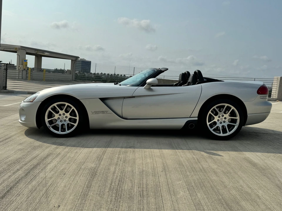 2003 Dodge Viper 3rd Gen - Image 28 of 31
