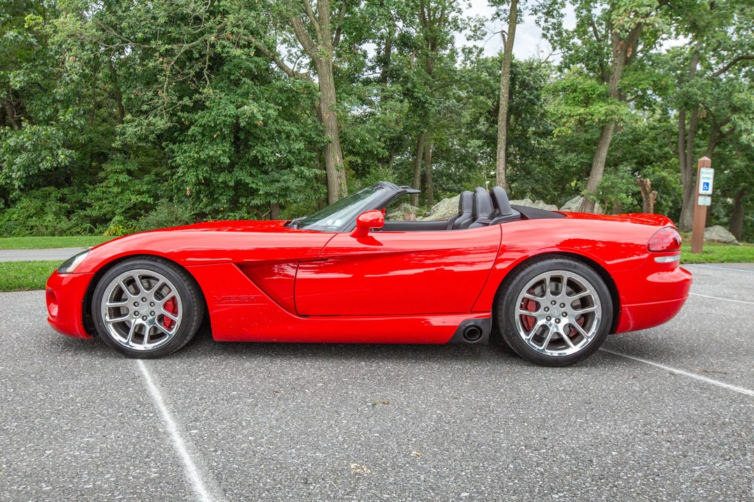 2003 Dodge Viper 3rd Gen - Image 14 of 31