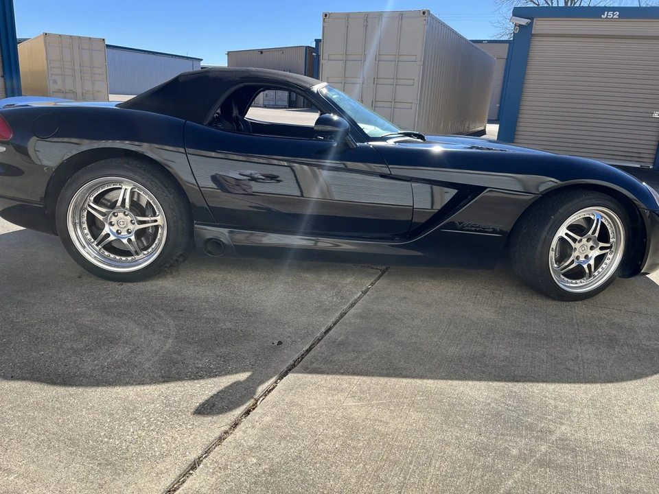 2003 Dodge Viper 3rd Gen - Image 15 of 31