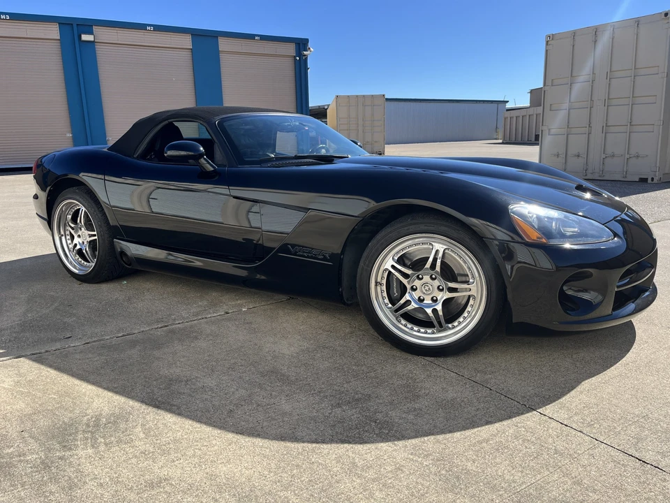 2003 Dodge Viper 3rd Gen - Image 16 of 31