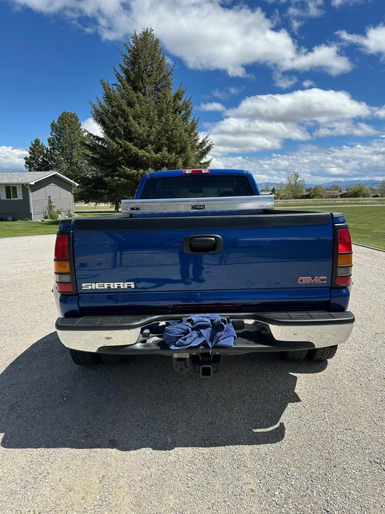 2003 GMC Sierra Heavy Duty 2nd Gen - Image 4 of 31